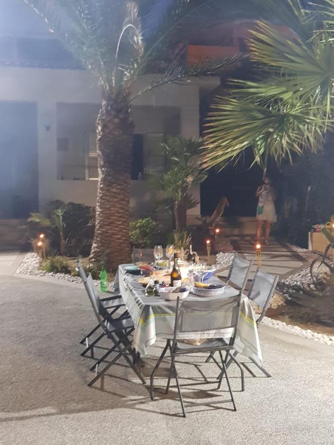 Villetta Sullo Scoglio Gela Bagian luar foto