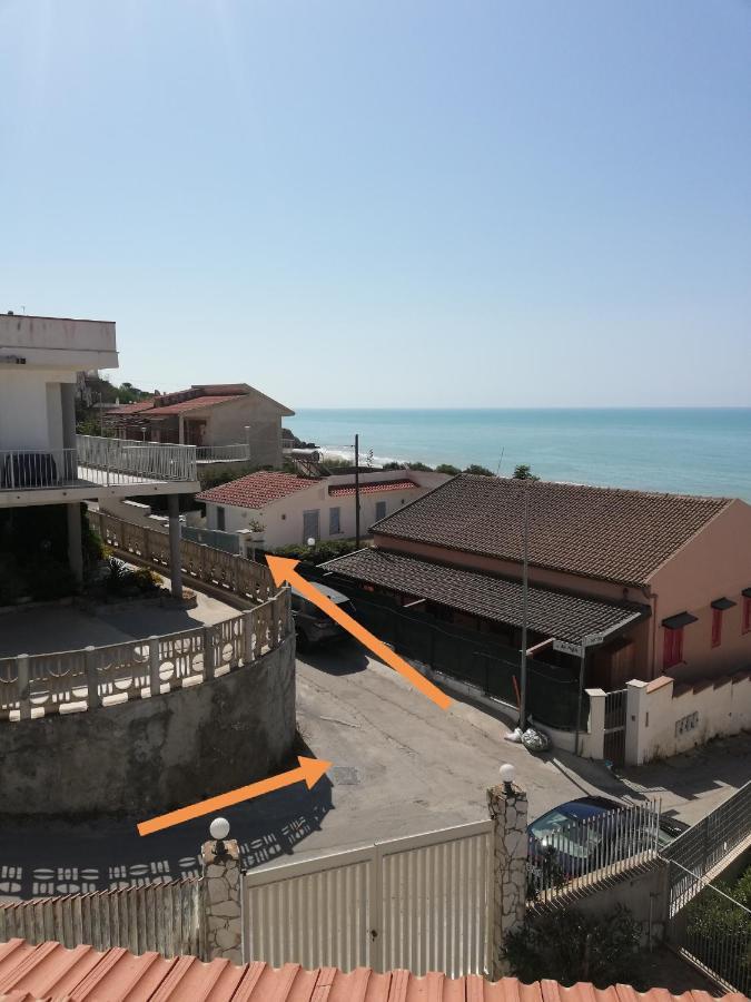 Villetta Sullo Scoglio Gela Bagian luar foto